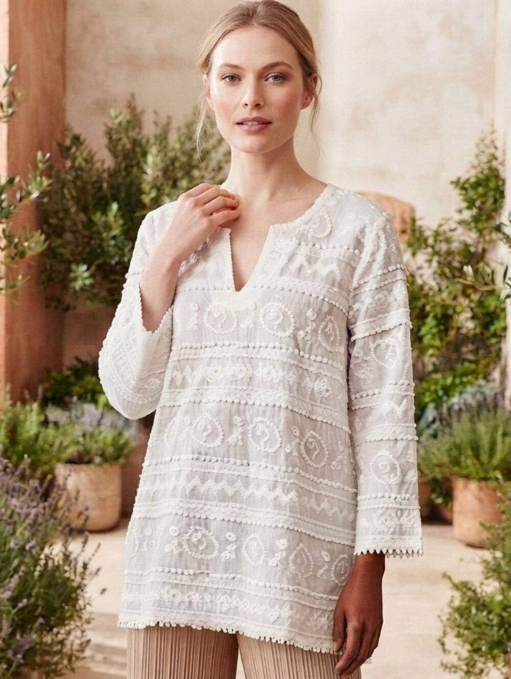 Karen Kane White Lace-Detail Tunic Top